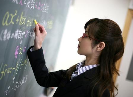 從理想到現(xiàn)實：在線教育中如何優(yōu)化教師講課？